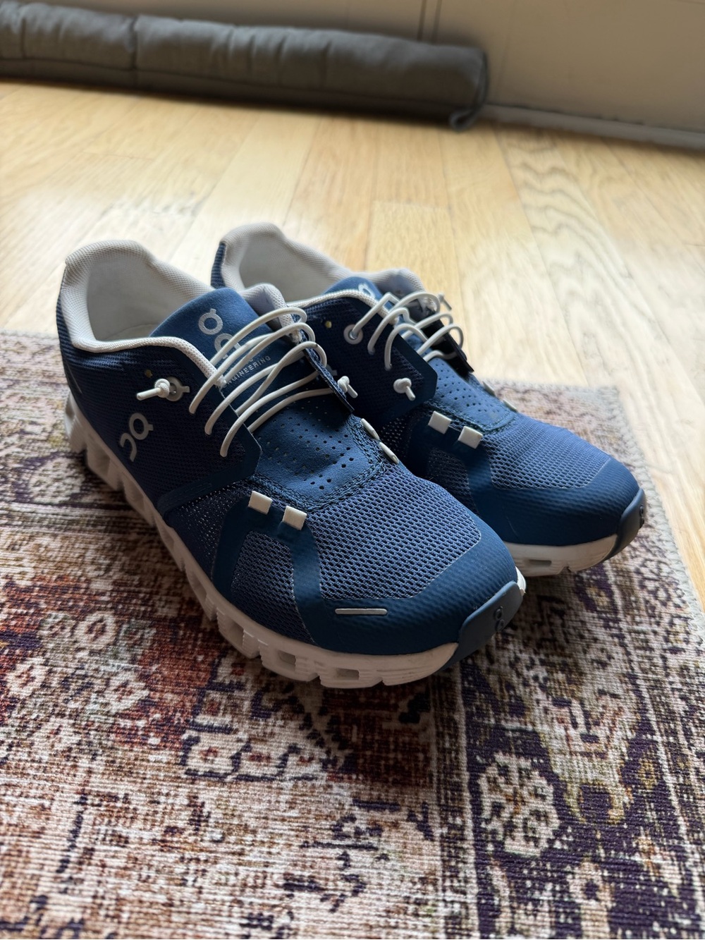 On Running Men’s Cloudflow Lightweight Blue/White Running Shoes